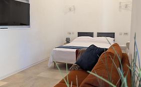 35, Valletta Boutique Escape